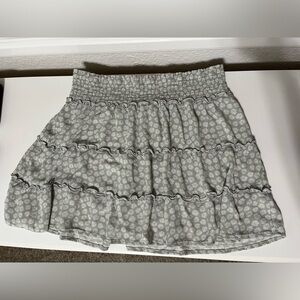 NWOT Hippie Rose Junior’s Large Light Green Floral Skirt